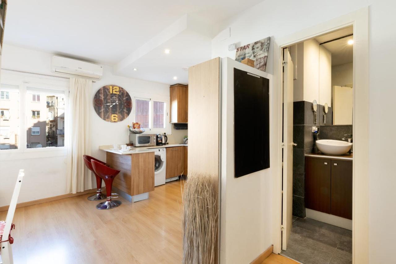 Cute Apartment In Sants Station With Hbo & Alexa & Ac Barcelona Exterior photo